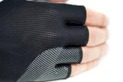 Cube Pro Short Finger Gloves - Black -Sportful Shop 11132 4