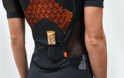 Bluegrass Seamless B And S D30 Body Armour - Black -Sportful Shop 29299BLK9