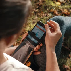 Fidlock HERMETIC Sport Armband Phone Holder - Clear/Black - 100x177mm 8 Fidlock HERMETIC Sport Armband Phone Holder - Clear/Black - 100x177mm -Sportful Shop 4 319