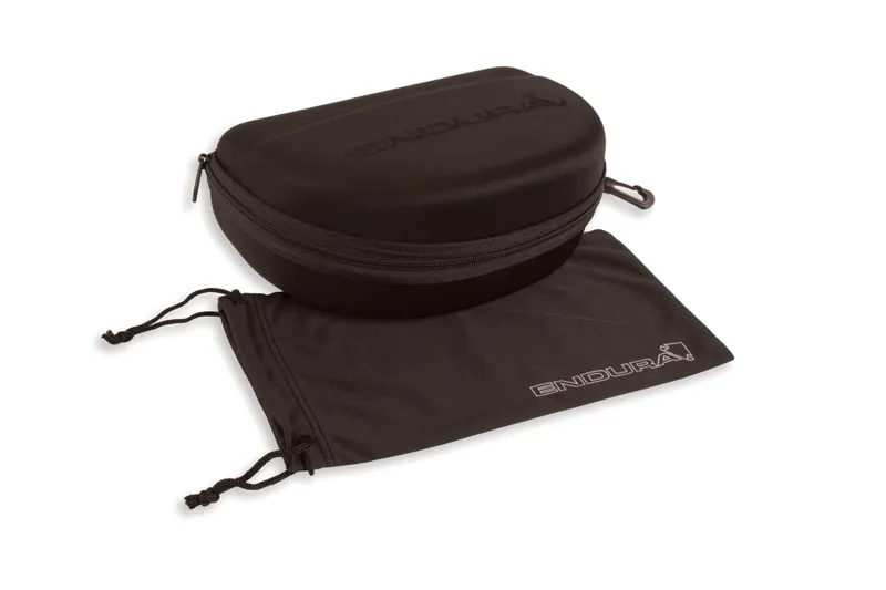 Endura Stingray MTB Cycling Glasses 4 Lens Set - Black 6 Endura Stingray MTB Cycling Glasses 4 Lens Set - Black - Image 4