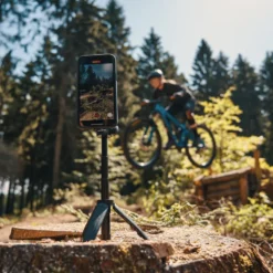 Fidlock VACUUM Magnetic Smartphone Base For Desk - Tripod Type -Sportful Shop 6 253