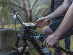 Quad Lock Poncho For Samsung GS22 Ultra - Clear -Sportful Shop 6 561