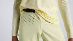 Specialized Gravity Men's Pants - Butter -Sportful Shop 64222 0503 APP BUTTER GRAVITY PANT BUTR 32 DETAIL2