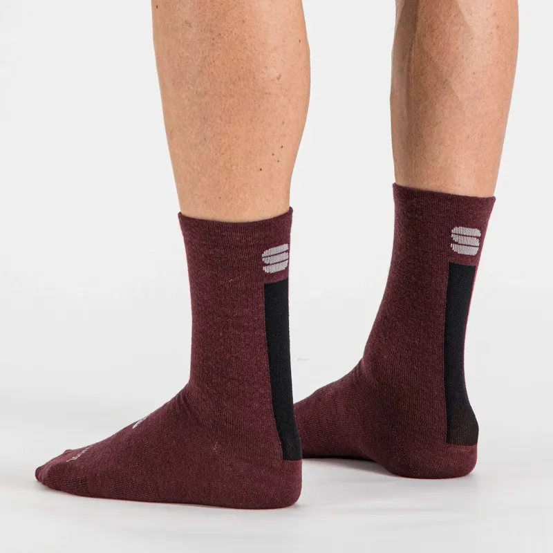 Sportful Merino Wool 18 Men's Socks - Raspberry/Black 9 Sportful Merino Wool 18 Men's Socks - Raspberry/Black - Image 7