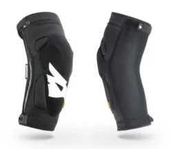 Bluegrass Solid D30 Knee Pads - Black