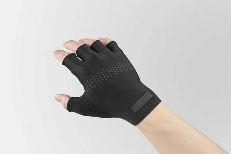 Shimano Evolve Short Finger Gloves - Black 5 Shimano Evolve Short Finger Gloves - Black - Image 3
