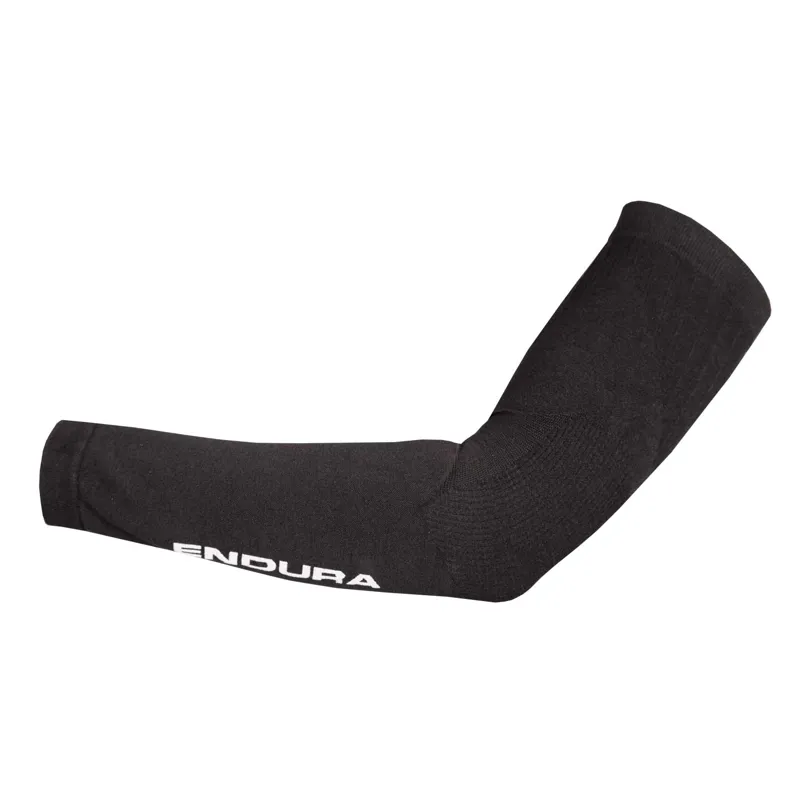 Endura Engineered Arm Warmer - Black 3 Endura Engineered Arm Warmer - Black