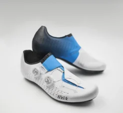 Fizik Infinito R1 Movistar Edition Road Shoes - Movistar -Sportful Shop infinito r1 white blue in situ